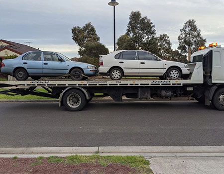 Car towing service